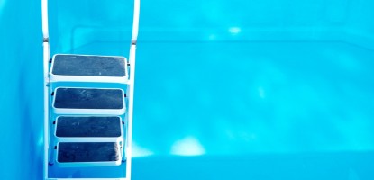 Χρώματα Πισίνας: Πώς να Επιλέξετε τα Καλύτερα για την Πισίνα σας